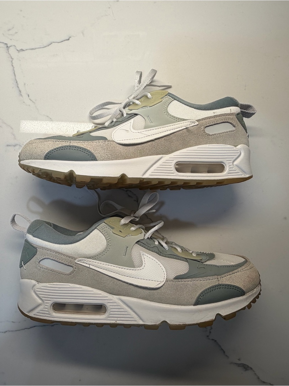 Nike Women's Air Max 90 Futura Summit White Mica Green size 9.5
